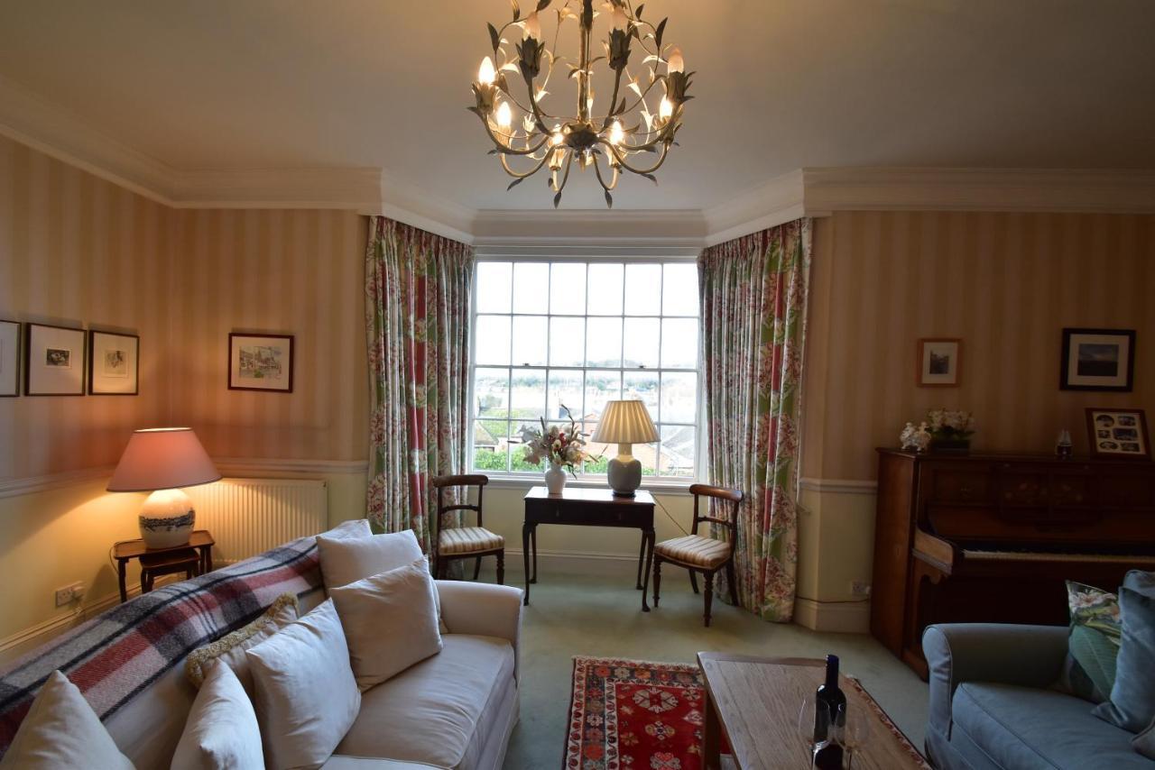 Whitefriars, Rye - Central Location With Parking For 3 Cars - Large Family Home Exterior photo